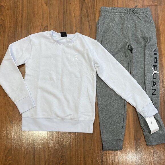 Nike Air Jordan Youth Set Boy's Sweater PANTS Tracksuit 2pc Size M ( 10-12 ) New - Picture 1 of 6